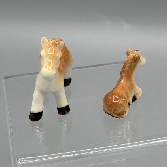 Vtg Glazed Miniature Horse Foal Set Unmarked Porcelain Bone China Ceramic 2" - Picture 2 of 6